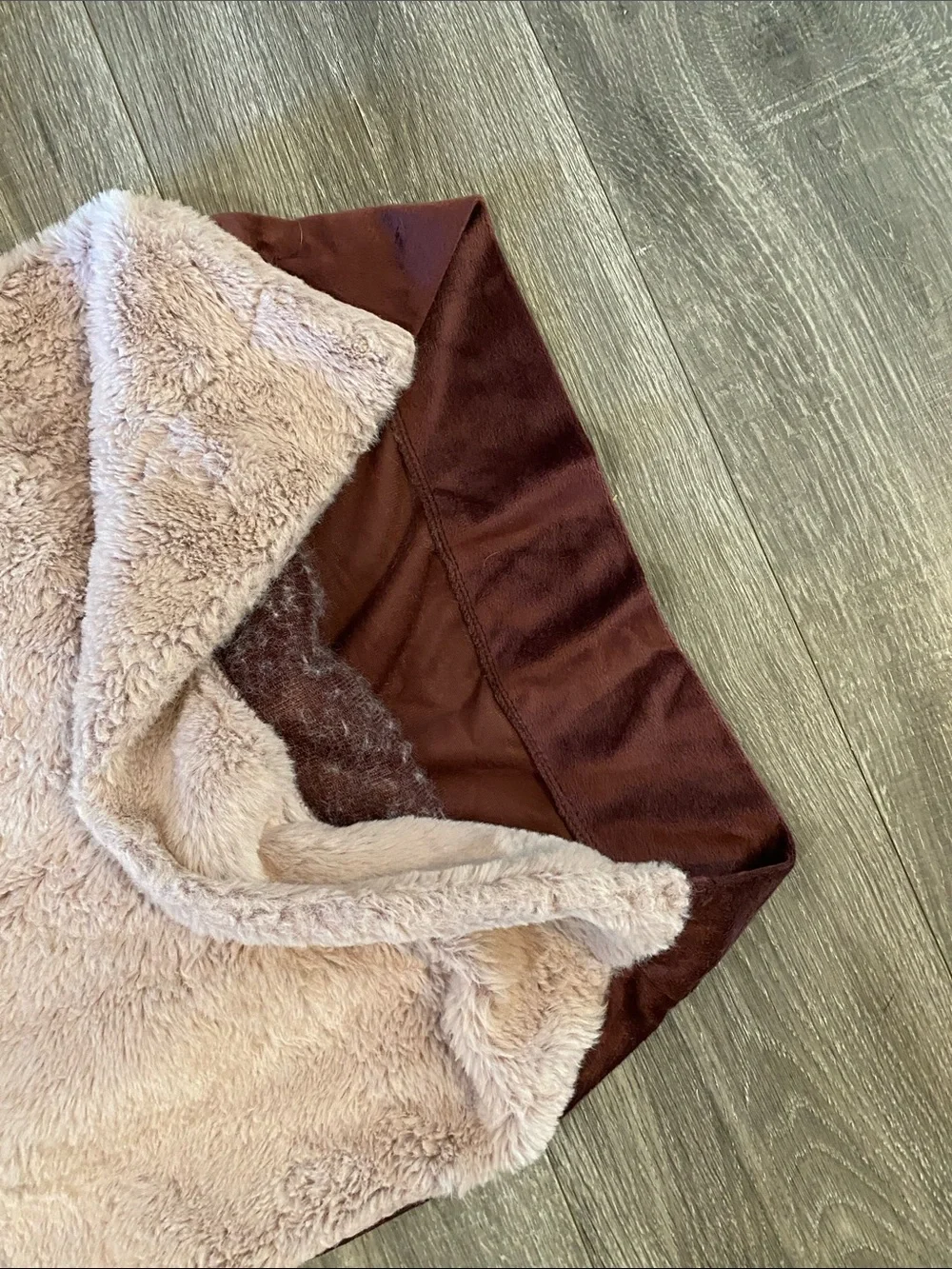 UGG Reversible Plush Pillow Cases Blush & Wine - set of 2